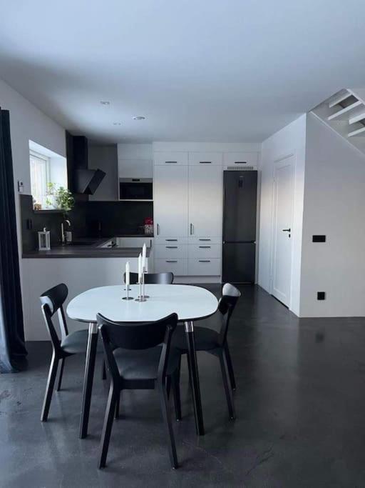 Fint Hus Naera Jaervsoebacken Villa Ngoại thất bức ảnh